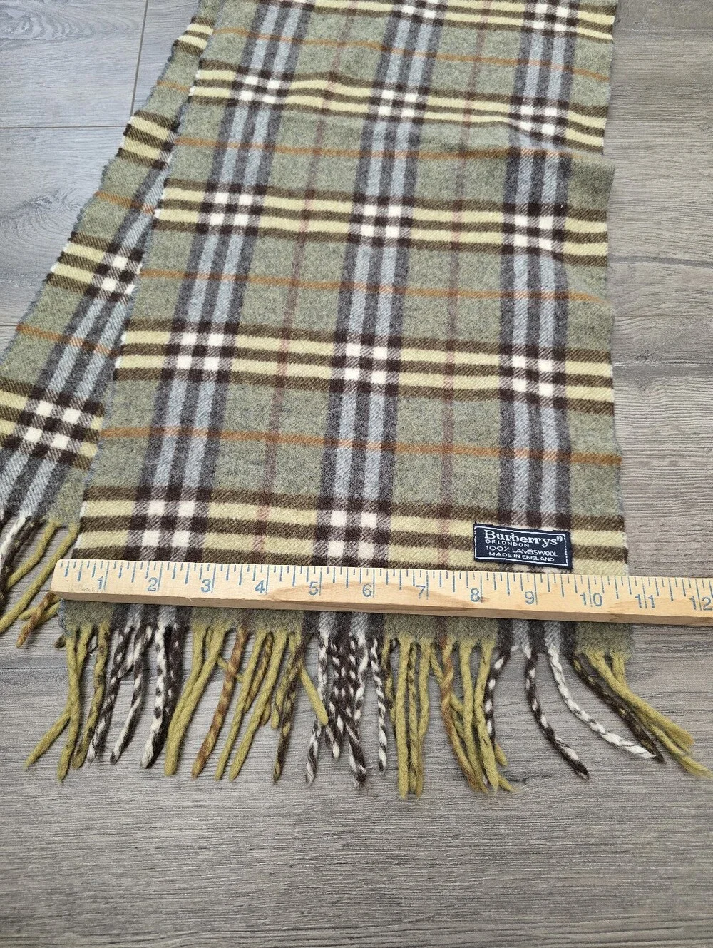 Burberrys green Nova Check lambswool scarf Vintage Quiet Luxury Heritage